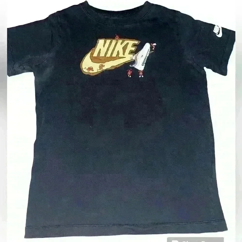 Youth Large Nike T Shirt